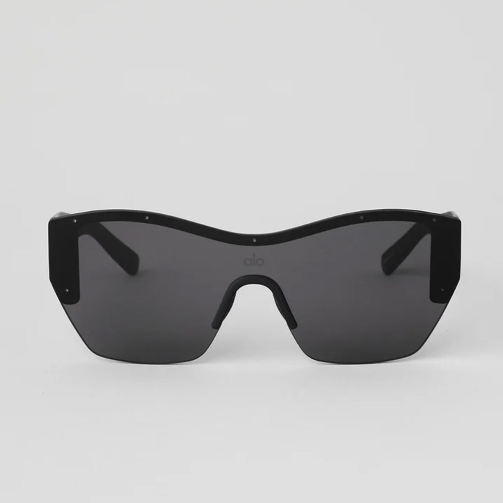 Alo Yoga Stunner Sunglasses Black